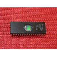 27C4001 EPROM UV 4M  (512Kx8) M27C4001-10F1  DIP32-CW   100ns  ST Microelectronics